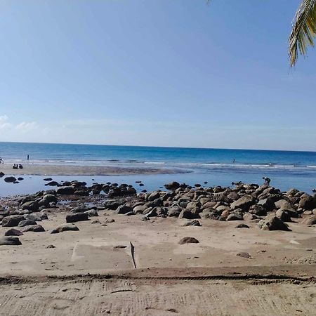 A Villas Resort & Restaurant Zamboanguita  Экстерьер фото