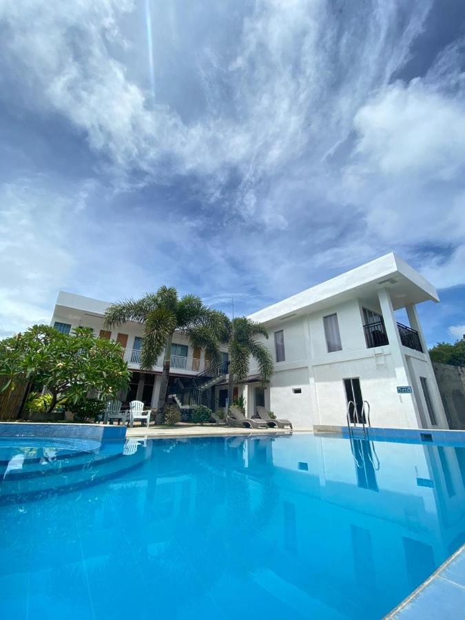 A Villas Resort & Restaurant Zamboanguita  Экстерьер фото