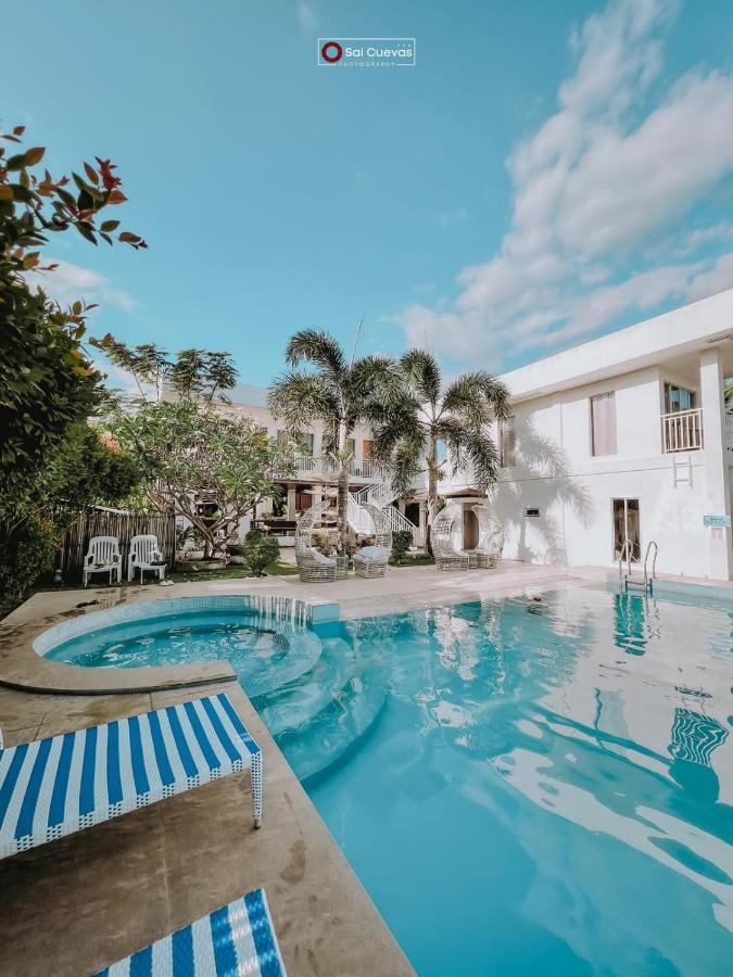 A Villas Resort & Restaurant Zamboanguita  Экстерьер фото
